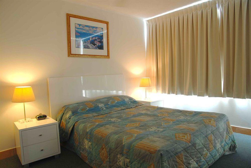 The Shore Apartments - Beachfront Gold Coast Buitenkant foto