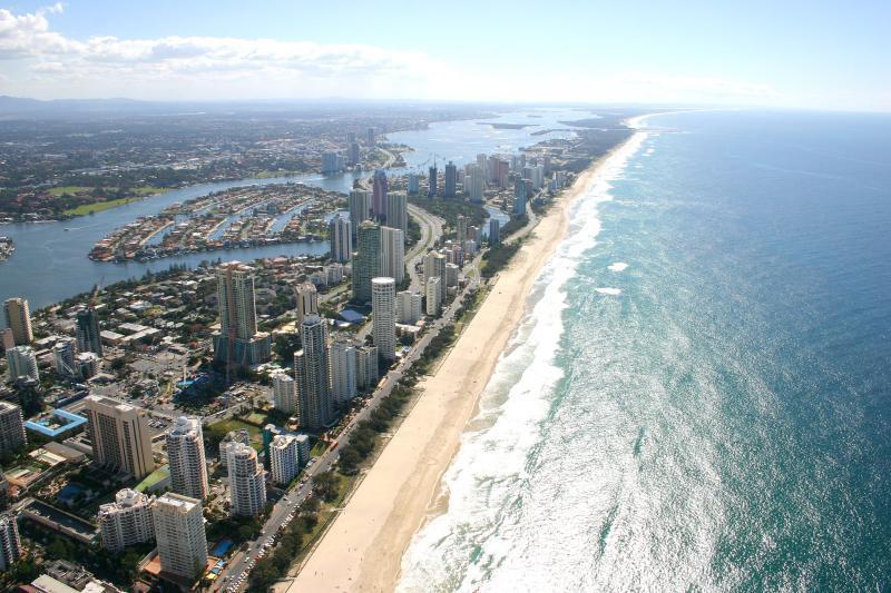 The Shore Apartments - Beachfront Gold Coast Buitenkant foto