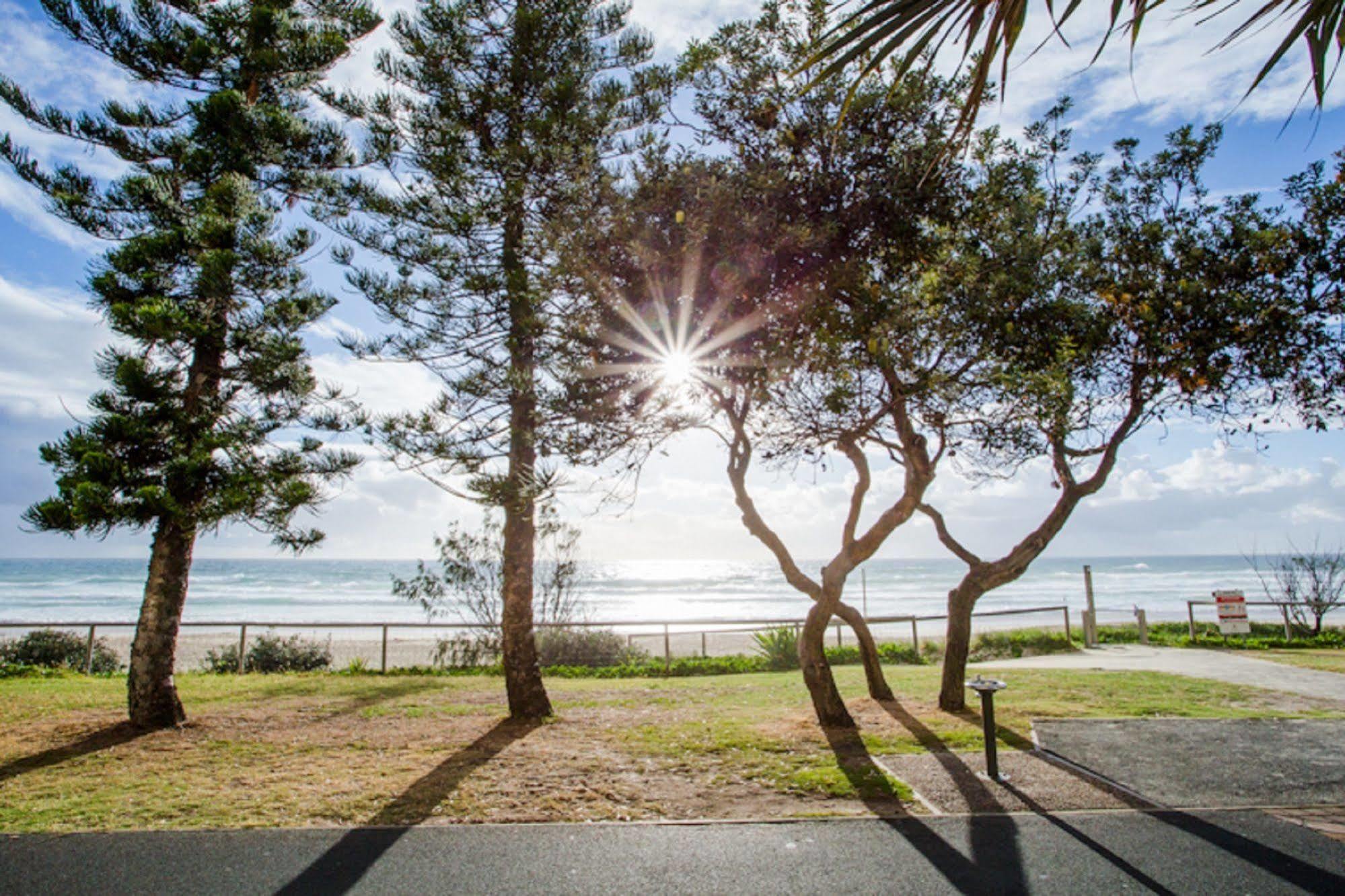 The Shore Apartments - Beachfront Gold Coast Buitenkant foto